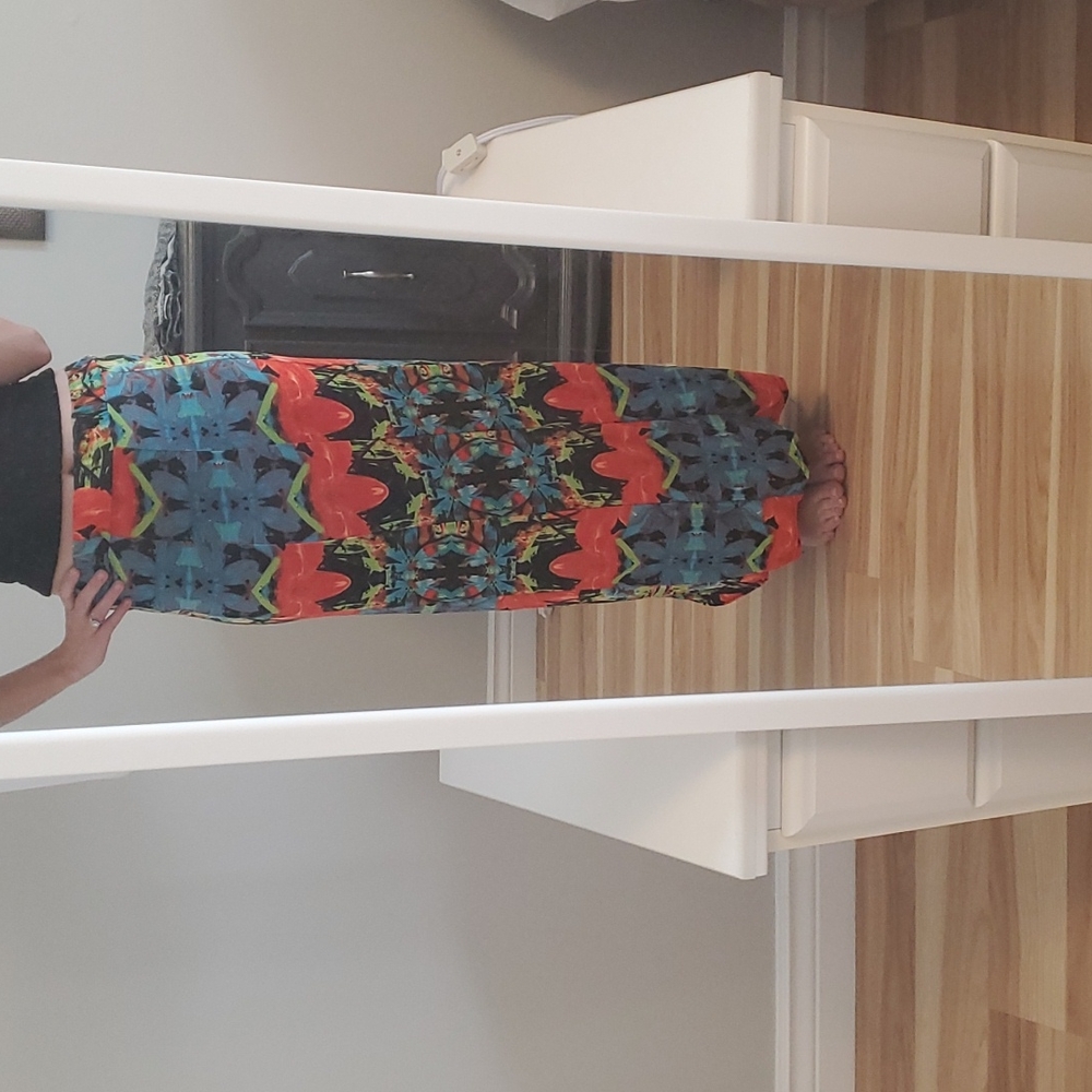 Size small tropical maxi skirt